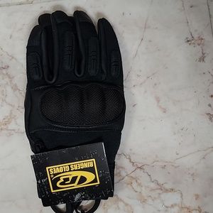 NWT Ringers hard knuckle tactical glove size M